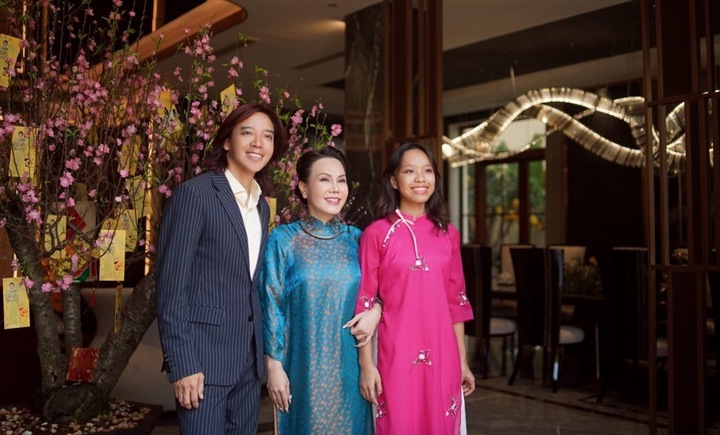 Danh hài từng ăn măng, cà chua sống qua ngày, giờ ở trong biệt thự 300 tỷ đồng- Ảnh 4.