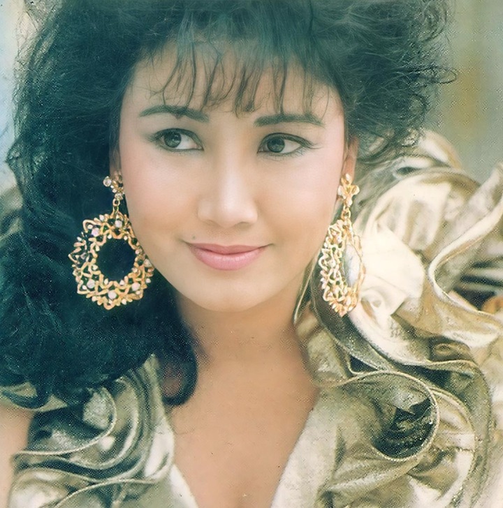 Mỹ nhân của Ván Bài Lật Ngửa: Làm mẹ đơn thân 50 năm, an yên nơi xứ người- Ảnh 1. Mỹ nhân của Ván Bài Lật Ngửa: Làm mẹ đơn thân 50 năm, an yên nơi xứ người- Ảnh 1.