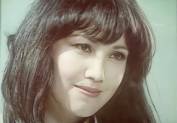 Mỹ nhân của Ván Bài Lật Ngửa: Làm mẹ đơn thân 50 năm, an yên nơi xứ người- Ảnh 2. Mỹ nhân của Ván Bài Lật Ngửa: Làm mẹ đơn thân 50 năm, an yên nơi xứ người- Ảnh 2.