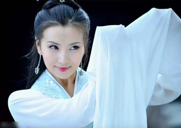 Điêu Thuyền đẹp nhất màn ảnh: Từ bỏ nghệ thuật cưới đại gia, giờ làm giảng viên- Ảnh 1. Điêu Thuyền đẹp nhất màn ảnh: Từ bỏ nghệ thuật cưới đại gia, giờ làm giảng viên- Ảnh 1.