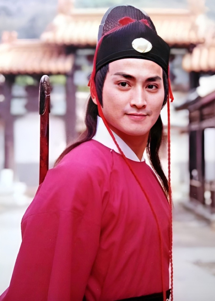 Triển Chiêu đẹp nhất màn ảnh: Từng rửa bát thuê, U70 giàu có, kín tiếng đời tư- Ảnh 2. Triển Chiêu đẹp nhất màn ảnh: Từng rửa bát thuê, U70 giàu có, kín tiếng đời tư- Ảnh 2.