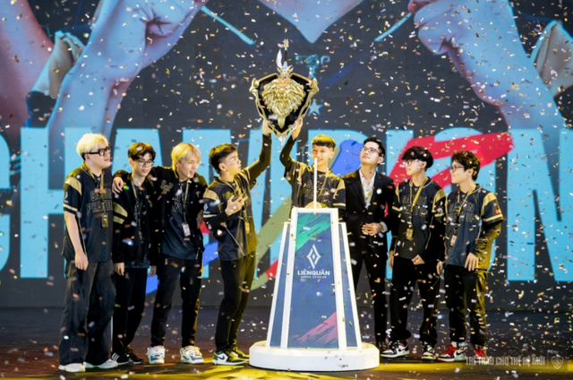 Sự trở lại của