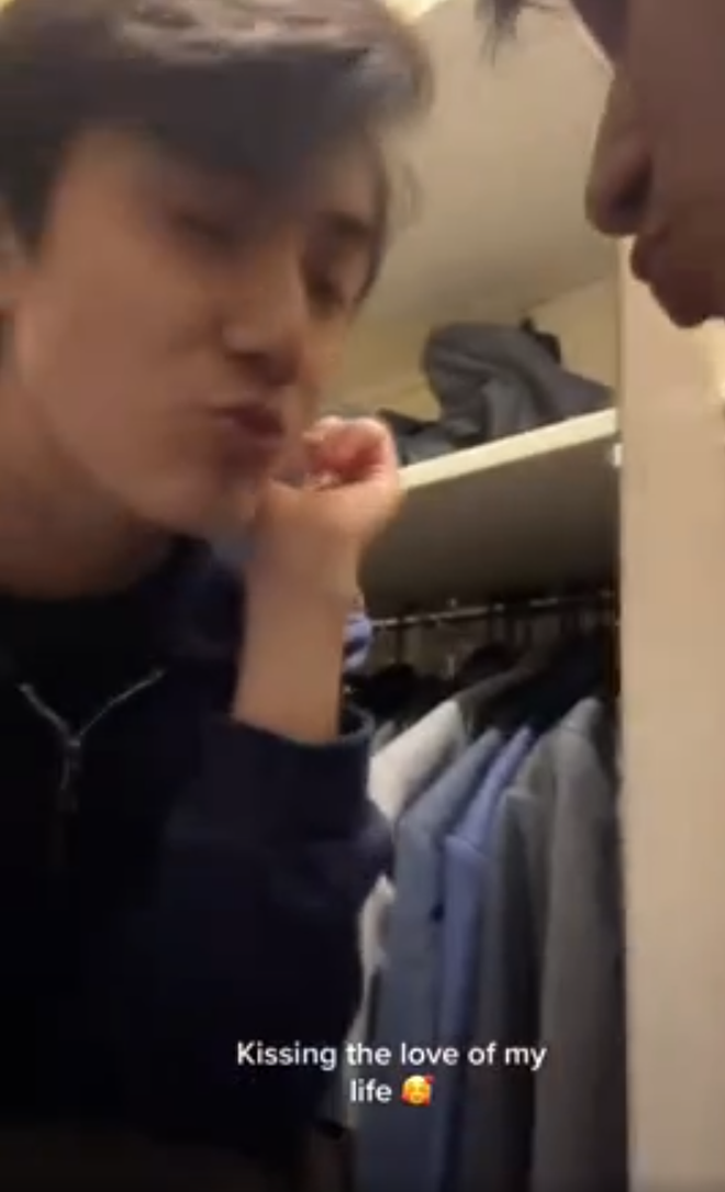 Hậu chia tay bạn gái hot girl, cựu tuyển thủ nổi tiếng bất ngờ đăng clip thân mật- Ảnh 5. Hậu chia tay bạn gái hot girl, cựu tuyển thủ nổi tiếng bất ngờ đăng clip thân mật- Ảnh 5.