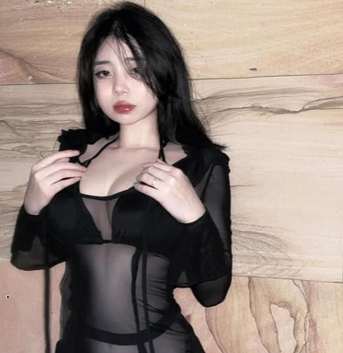 Hot girl mới nổi Thread diện đồ sexy,