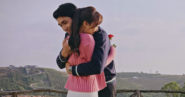 Phim Việt giờ vàng bị chê "làm ra chỉ để quảng cáo nước mắm và nhẫn cưới" screenshot 2025 02 15 095131 1739590115571 17395901157131697275391 82 0 451 704 crop 1739590180721437800832png