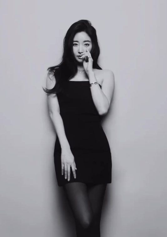 Mỹ nhân Khu Vườn Bí Mật tung bộ ảnh xinh hút hồn, nhưng sự thật đằng sau mới gây sốc!- Ảnh 5. Mỹ nhân Khu Vườn Bí Mật tung bộ ảnh xinh hút hồn, nhưng sự thật đằng sau mới gây sốc!- Ảnh 5.