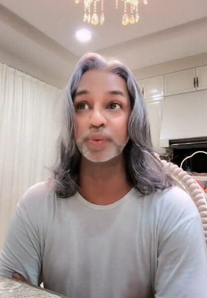 Đang ngủ thì nghe tiếng Đang ngủ thì nghe tiếng