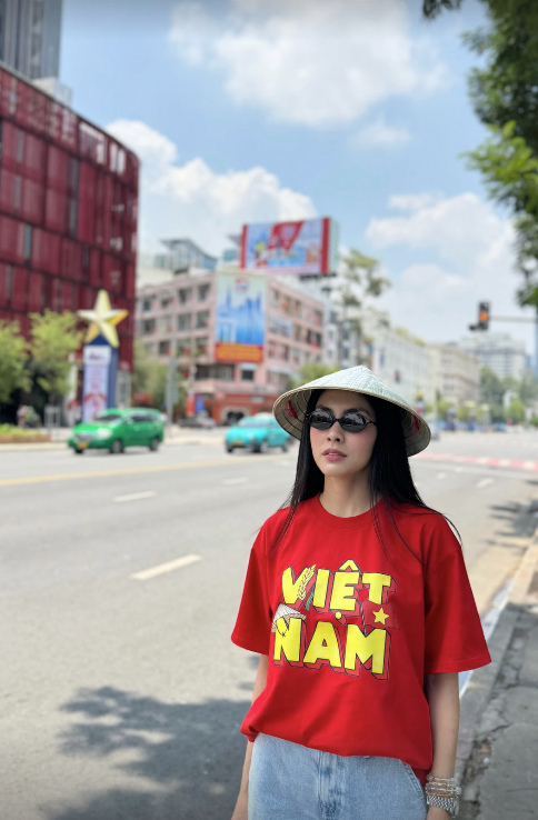 Khoảnh khắc cực đẹp của Tăng Thanh Hà trong dịp đại lễ 30/4- Ảnh 2.