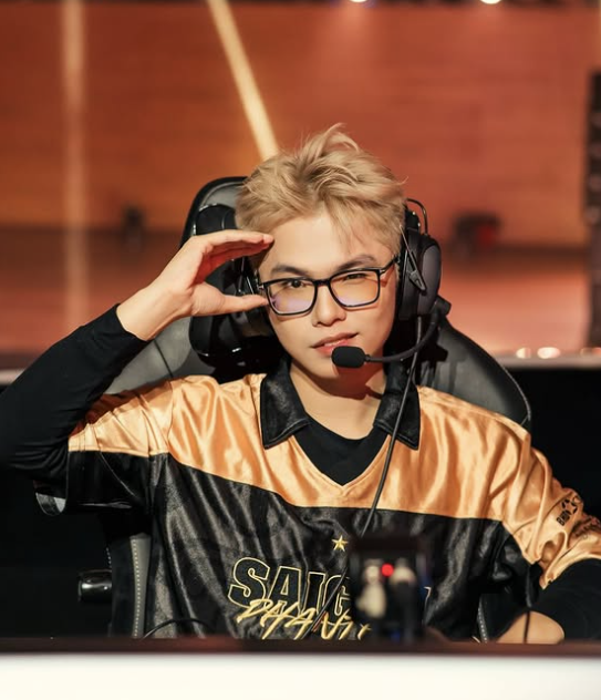 Bạn gái Lai Bâng hé lộ chuyện cá nhân của