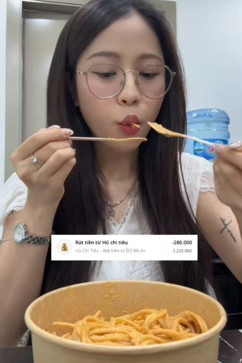 Nữ game thủ xinh đẹp, tuyên bố lương 300 triệu, gây chú ý với tâm sự bí mật chốn công sở- Ảnh 2.