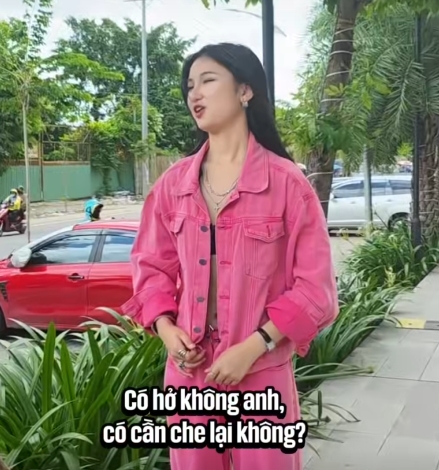 Nàng Mơ đơ mặt vì chiếc áo