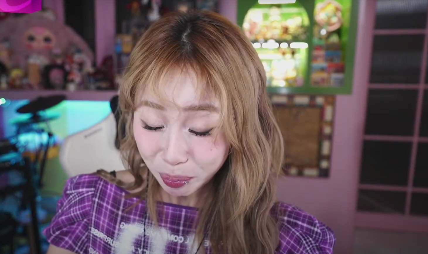 MisThy hi sinh hình tượng, MisThy hi sinh hình tượng,