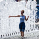 Người dân Canada khổ sở vì quá nóng mà không có điều hòa screenshot 2025 08 22 111514 1755836123073880609369 1755838152997 1755838153171387857503 42 0 389 555 crop 17558381727081379074862png