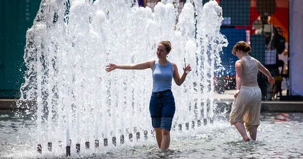 Người dân Canada khổ sở vì quá nóng mà không có điều hòa screenshot 2025 08 22 111514 1755836123073880609369 1755838152997 1755838153171387857503 42 0 389 555 crop 17558381727081379074862png