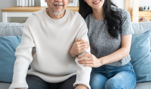 Bạc bẽo: Người đàn ông Trung Quốc đột quỵ, vợ rút sạch 153.000 USD, để lại vỏn vẹn 6 USD trong tài khoản- Ảnh 1.