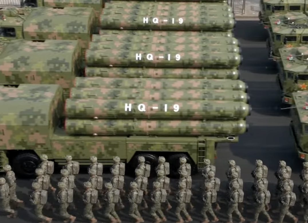 Khung cảnh duyệt binh “như phim điện ảnh” của Trung Quốc: Choáng ngợp trước quy mô lớn kỷ lục- Ảnh 2.