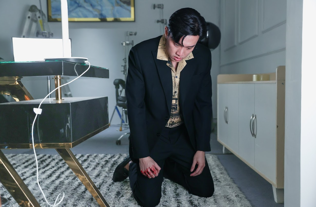 Phim Việt chưa chiếu đã thấy drama ngập trời: 2 mỹ nhân cãi nhau căng đét, đoán xem ai giành phần thắng- Ảnh 4.