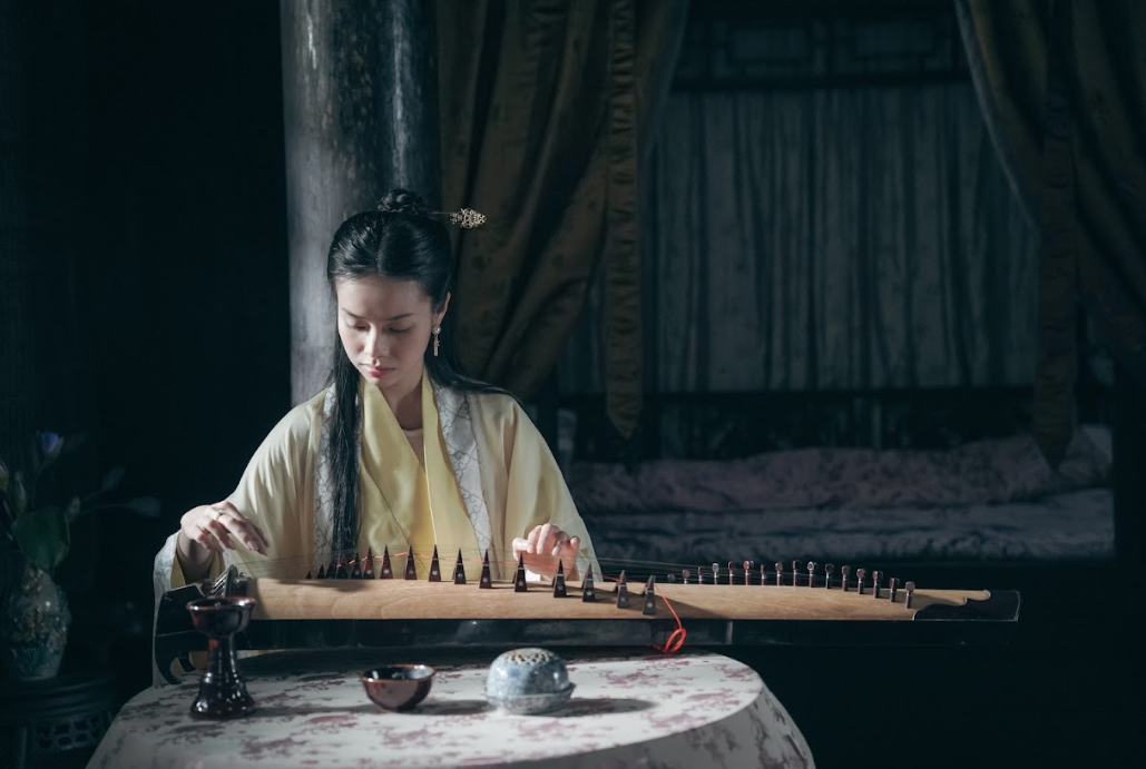 Màn ảnh Việt xuất hiện 1 mỹ nhân cổ trang trời sinh: 13 tuổi ra dáng minh tinh, 21 tuổi nhan sắc mê hoặc lòng người- Ảnh 1.