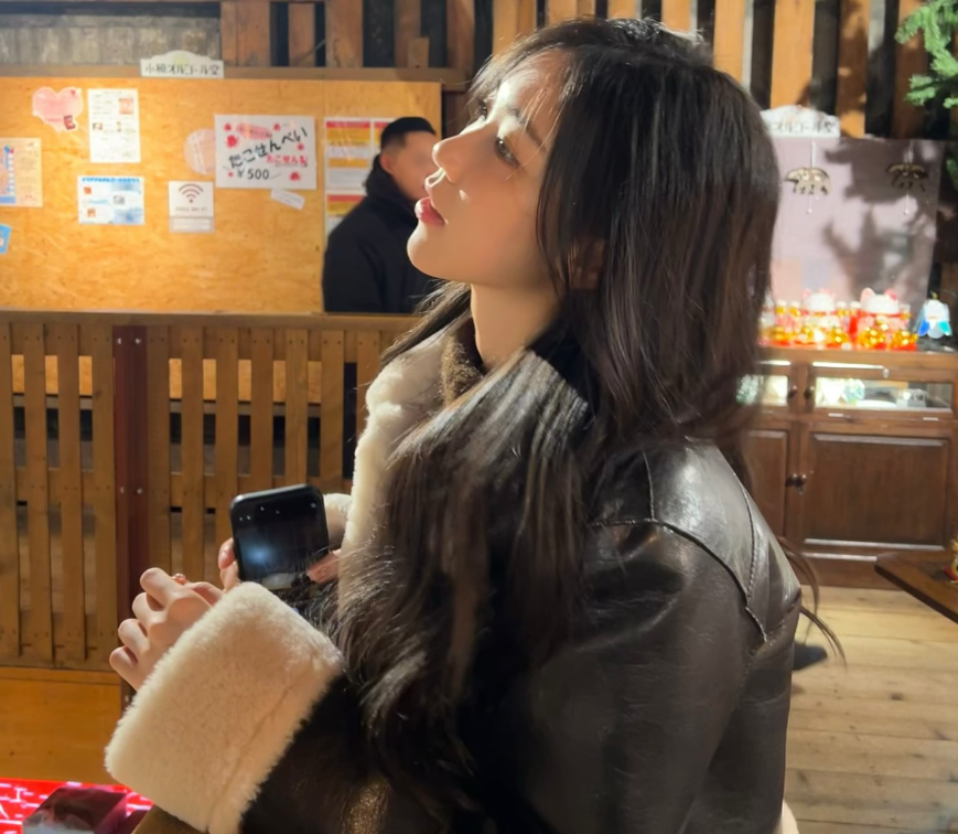 Sao nhí dậy thì thành công nhất Hàn Quốc đây rồi: 7 tuổi gây ám ảnh cả châu Á, 19 tuổi visual ngoài sức tưởng tượng- Ảnh 7.