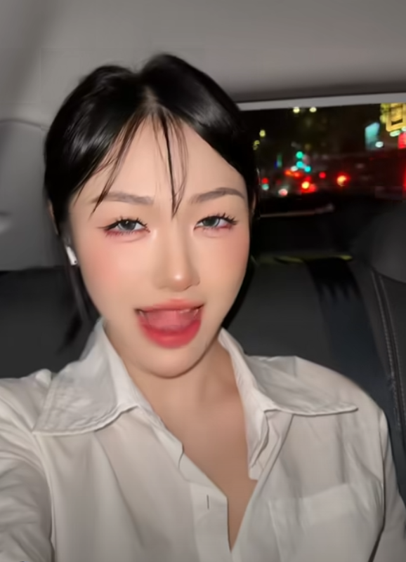 Trần Hà Linh lại ra clip mới, biểu cảm không thể rời mắt, fan trao ngay top 1- Ảnh 2.