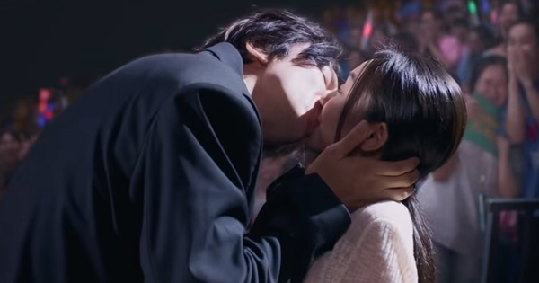 Clip: Sao hạng A Hàn Quốc công khai hôn bạn gái người Việt trước mặt cả nghìn fan, chuyện gì vậy trời? screenshot 2025 10 10 104123 1760067745849688136255 0 77 603 1229 crop 1760067750345312069937png