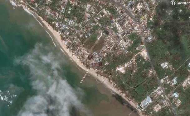 Ảnh vệ tinh trước - sau cho thấy siêu bão Melissa càn quét thế nào: Ảnh vệ tinh trước - sau cho thấy siêu bão Melissa càn quét thế nào: