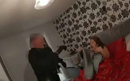 "Nữ hoàng bitcoin" Trung Quốc mơ "trị vì Liberland" sa lưới: Hai lần cảnh sát ập vào đều nằm trên giường screenshot 2025 11 12 160333 1763022419755 17630224199971895691801