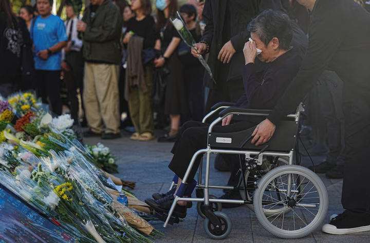 Ám ảnh hiện trường cháy chung cư Hong Kong: Tài sản thành tro, thi thể biến dạng- Ảnh 4.