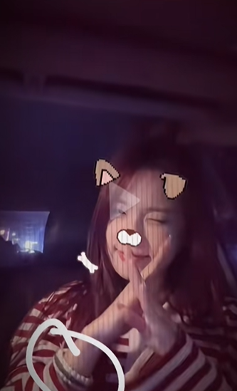 Rộ tin Ngọc Kem đã có tình mới sau chuyện yêu đương thị phi, cộng đồng mạng phản ứng muôn vẻ- Ảnh 7. Rộ tin Ngọc Kem đã có tình mới sau chuyện yêu đương thị phi, cộng đồng mạng phản ứng muôn vẻ- Ảnh 7.