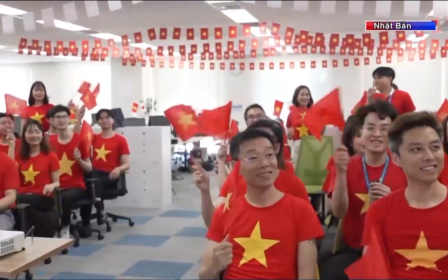 Người Việt ở nước ngoài hướng về Đại lễ 30/4- Ảnh 1.