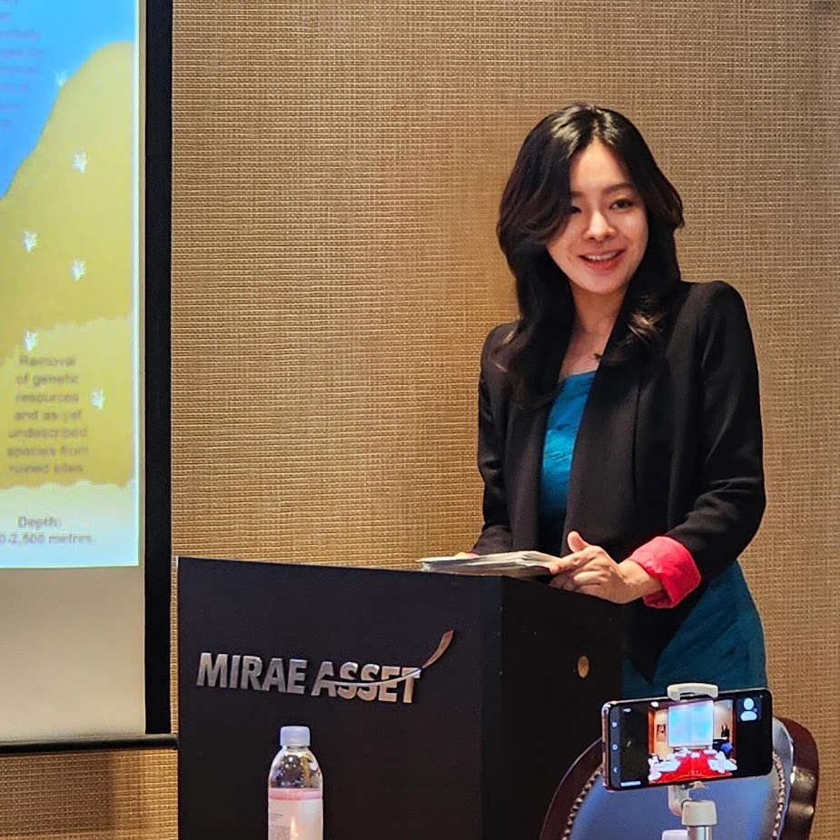 Cuộc sống không tưởng của sao nữ phim nóng, từng bị chỉ trích giở trò hở hang trên thảm đỏ- Ảnh 2.