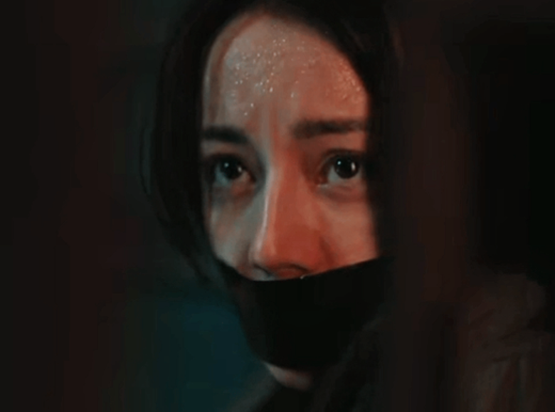 Lần đầu có người 72 giờ không ngủ vẫn đẹp dữ dội: Visual phá hỏng mọi logic, phi lý đến điên cả đầu- Ảnh 2.