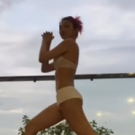 Ăn mặc phản cảm tập yoga rồi đăng clip, hot girl bất chấp chiêu trò để "câu view, câu like"? screenshot 670 1762487955953145124860 0 0 381 610 crop 1762568700829433596504png