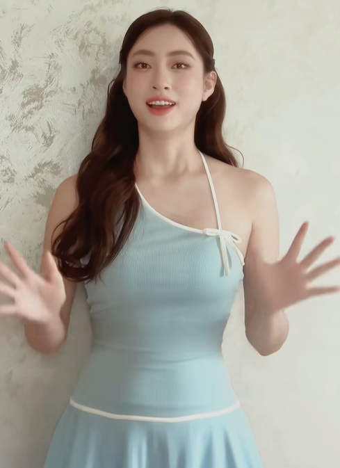 Chuyện gì đang xảy ra với Hoa hậu Lương Thùy Linh?- Ảnh 3. Chuyện gì đang xảy ra với Hoa hậu Lương Thùy Linh?- Ảnh 3.