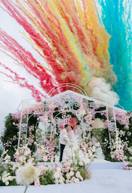 Đám cưới siêu đặc biệt của Hồ Quỳnh Hương gây sốt trên cả báo Mỹ, Trung Quốc- Ảnh 2.