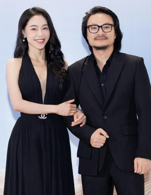 Vướng tin bị Sen Vàng