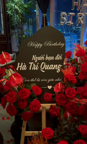 Sao nam được chồng tổ chức sinh nhật hoành tráng: Tặng vòng kim cương sáng chói mắt, phát cẩu lương tới tấp- Ảnh 2.