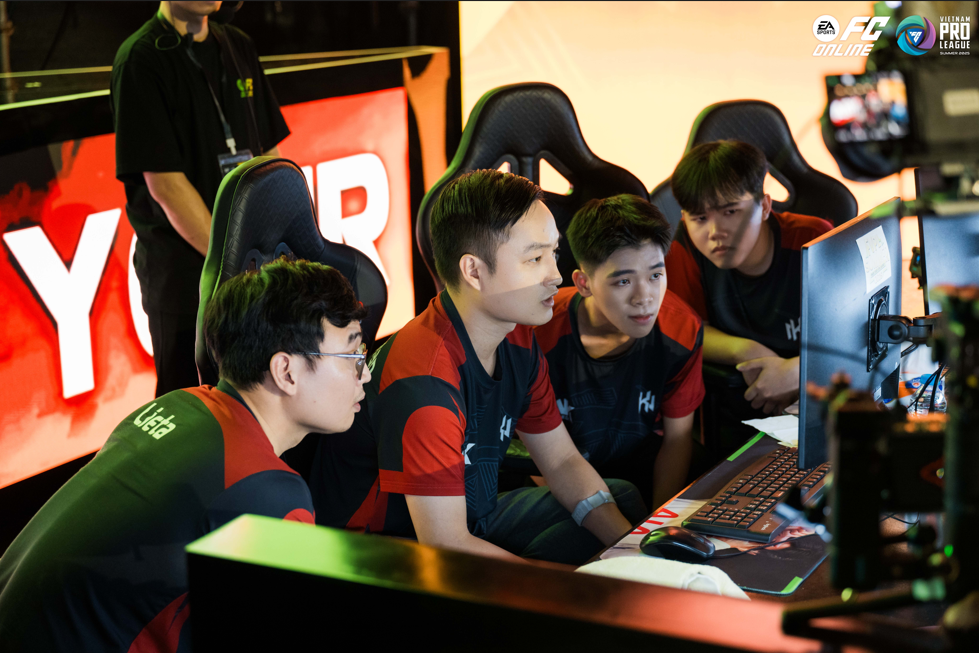 Chung kết FVPL Summer 2025: Sonic bứt phá với