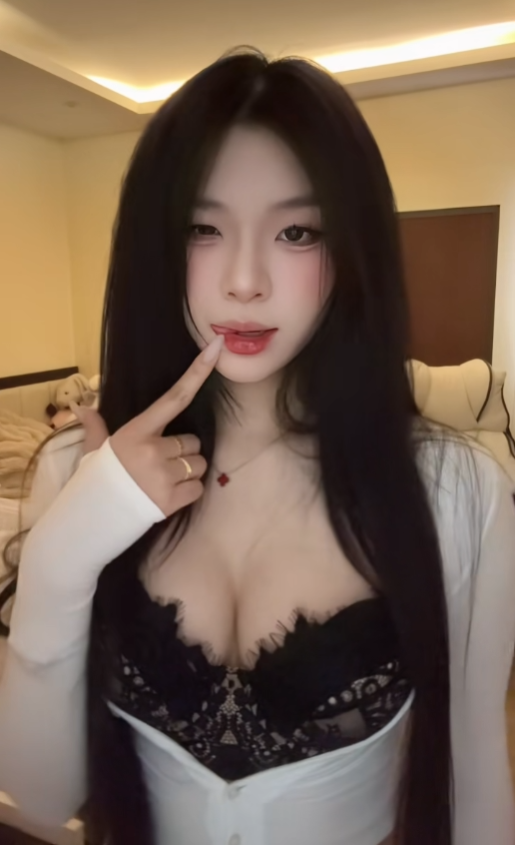 Đứng im quay TikTok vẫn hút 7 triệu view, một hot girl tên Linh khiến cả triệu game thủ