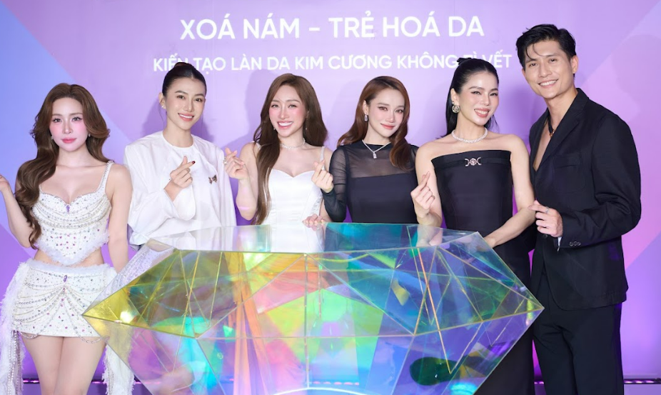 Khó tin ngoại hình của Nhã Phương khi bầu lần 3 ở tuổi 35- Ảnh 1. Khó tin ngoại hình của Nhã Phương khi bầu lần 3 ở tuổi 35- Ảnh 1.