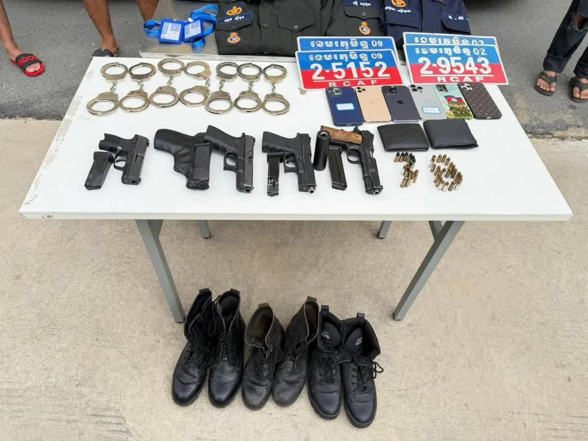 Campuchia bắt nhóm đóng giả quân cảnh để bắt cóc, tống tiền du khách- Ảnh 2.