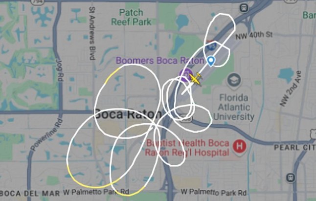 Mỹ: Máy bay tiếp tục rơi thẳng xuống đường cao tốc khiến nhiều người thương vong, phát hiện điểm bất thường- Ảnh 1.