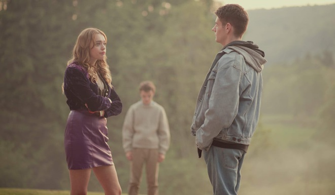 Xem phim Sex Education chán chê mới phát hiện ra 1 cặp đôi phim giả tình thật, bảo sao đóng cảnh nóng tình thế!- Ảnh 2.