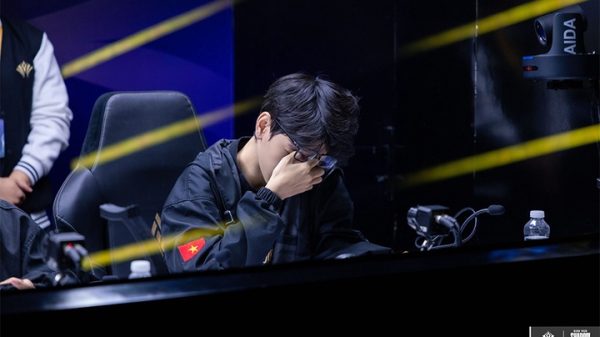 Kết quả AIC 2025 hôm nay 23/11: SGP bị loại, 1S và FL vào tứ kết sgp bi loaijpg