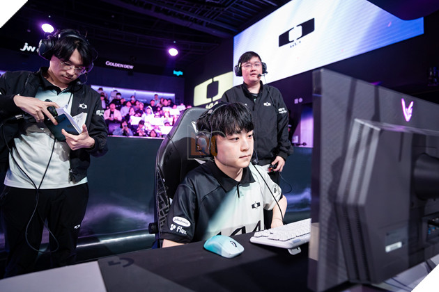 LMHT: ShowMaker trở thành tâm điểm chê bai của cộng đồng sau chuỗi bại trận tại LCK