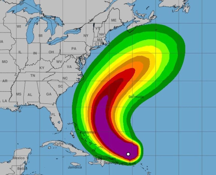 Bão Erin gây sóng lớn, dòng chảy xiết nguy hiểm dọc bờ biển phía Đông nước Mỹ- Ảnh 2.