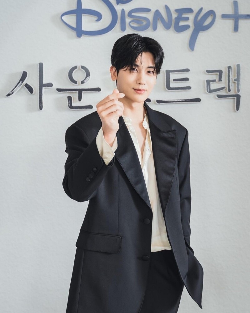 10 mỹ nam đẹp nhất Hàn Quốc 2025: Lee Min Ho chỉ xếp thứ 7, hạng 1 không ai dám phản đối- Ảnh 6. 10 mỹ nam đẹp nhất Hàn Quốc 2025: Lee Min Ho chỉ xếp thứ 7, hạng 1 không ai dám phản đối- Ảnh 6.