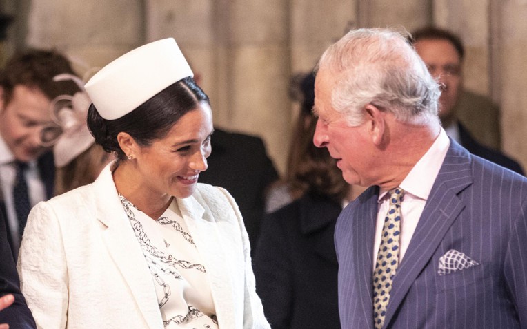 Meghan Markle gửi quà cho Vua Charles: Nỗ lực