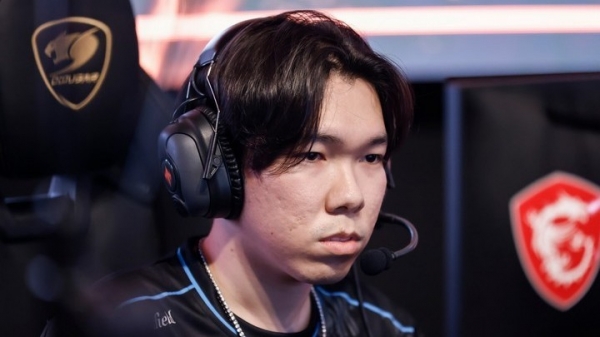 Slayder dù "Gánh Còng Lưng" Vẫn Chưa Có Khởi Đầu Thuận Lợi Cùng CHF Tại LCP 2025! slayder 420250728153224jpg