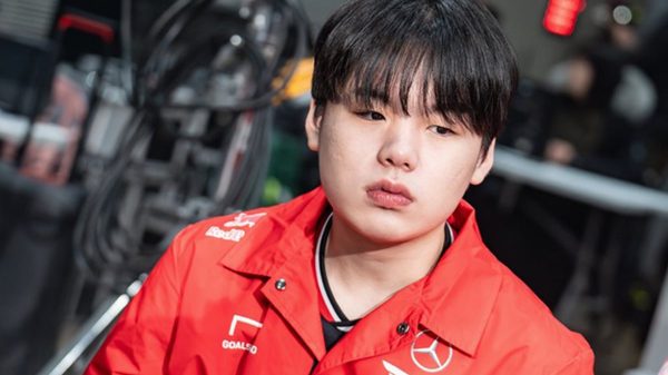 LMHT: Xạ thủ trẻ của T1 không hài lòng về phong độ bản thân, hé lộ có thể tạm nghỉ vì sức khỏe không tốt smash kt 3 hdknjpg